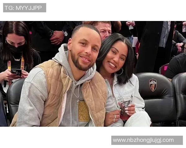 库里在社交媒体分享家庭生活，被球迷称为榜样爸爸